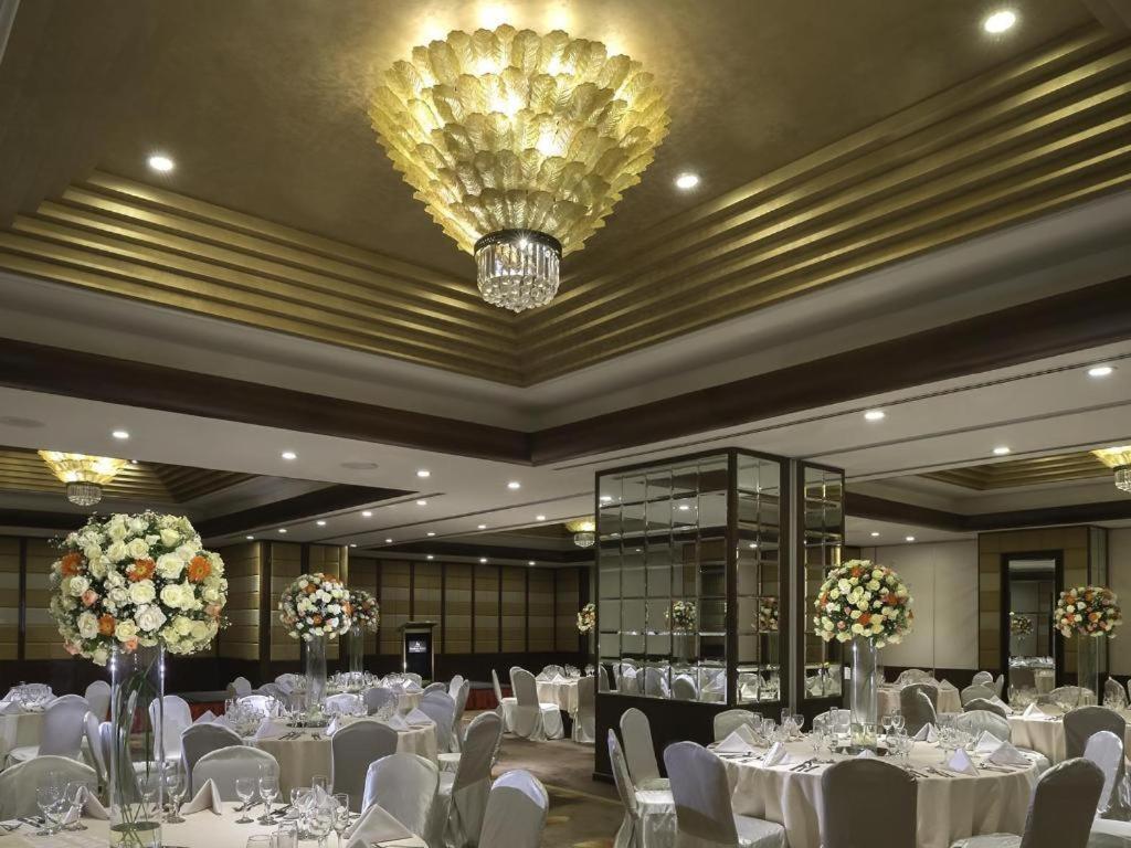 Hotel Marco Polo Davao Exterior foto The ballroom