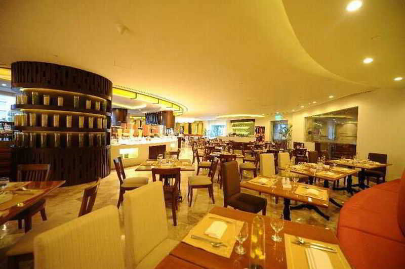 Hotel Marco Polo Davao Exterior foto The restaurant